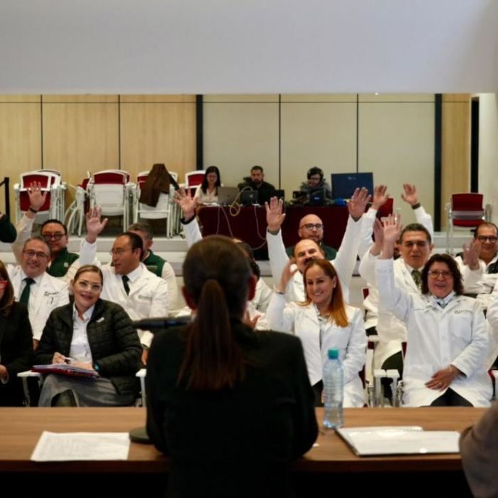 Sheinbaum anuncia más personal médico y equipo hospitalario para Ecatepec
