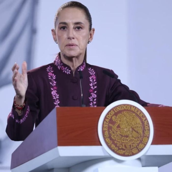 Sheinbaum niega haber reprendido a Harfuch: “Siempre regaño a todo mundo”