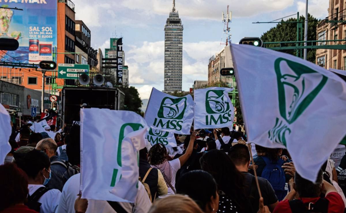 trabajadores-del-imss-rechazan-aumento-de-8-y-anuncian-megamarcha-nacional