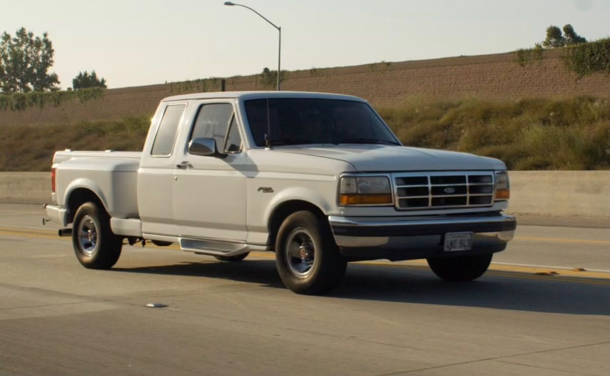 transportar-personas-en-la-caja-de-una-pick-up-puede-generar-multas-en-carreteras-federales