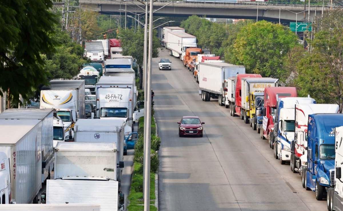 transportistas-levantan-bloqueos-y-acuerdan-mesas-de-trabajo-con-el-gobierno-federal