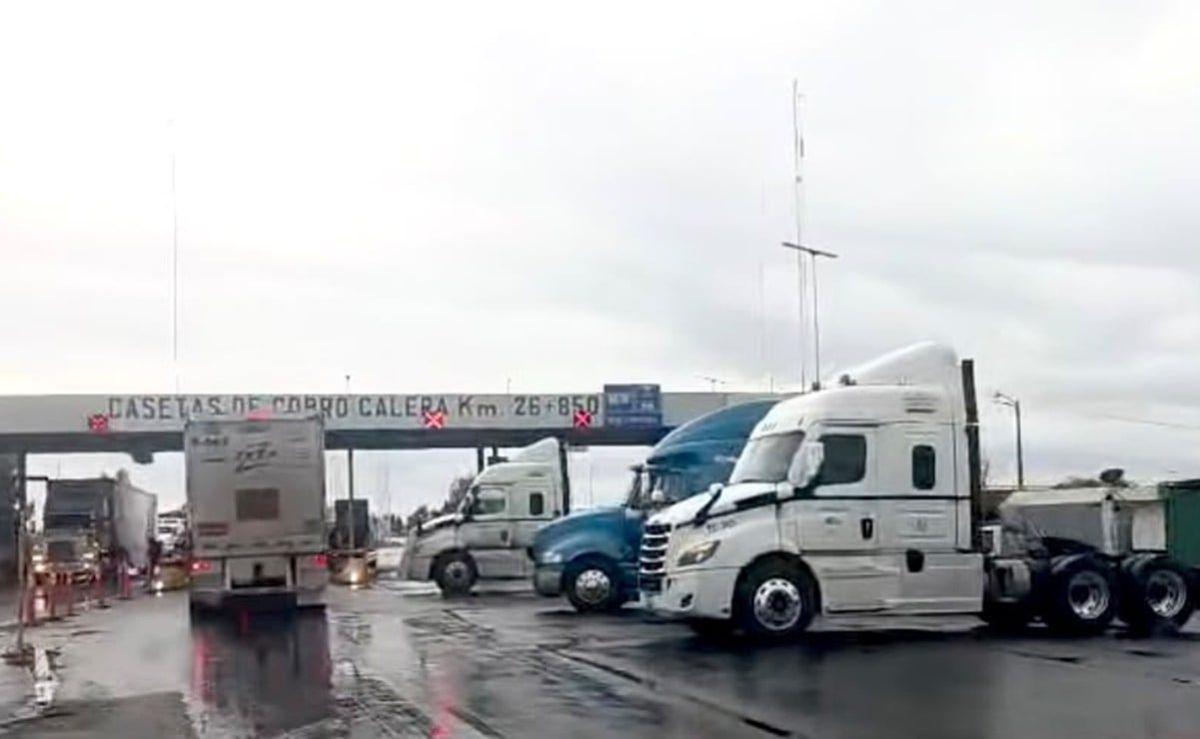 transportistas-mantienen-bloqueos-intermitentes-en-la-caseta-de-calera-zacatecas