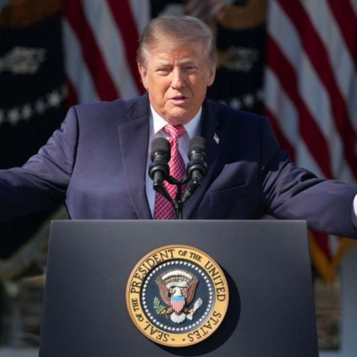 Trump vuelve a arremeter contra Fox News y la acusa de favorecer a los demócratas